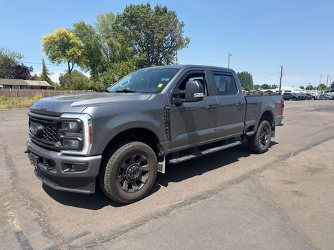 Used 2024 Ford F250 XL w/ STX Appearance Package AWD/4WD image 4