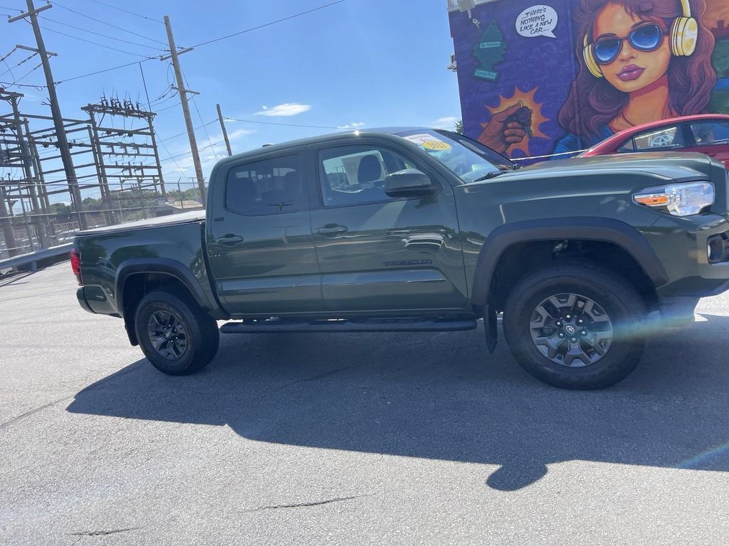 Used 2021 Toyota Tacoma SR5 w/ Trail Edition AWD/4WD image 8