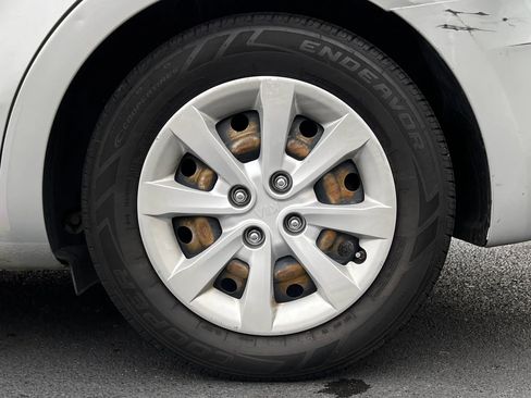 Used 2017 Kia Rio LX image 11