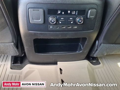 Used 2018 Chevrolet Tahoe Premier AWD/4WD image 27