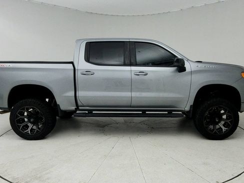 Used 2025 Chevrolet Silverado 1500 RST w/ Convenience Package II AWD/4WD image 9
