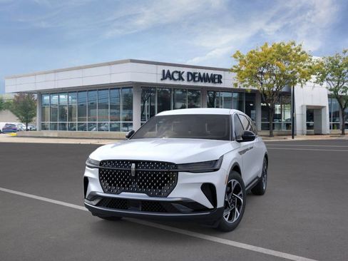 New 2026 Lincoln Nautilus Premier AWD/4WD image 2
