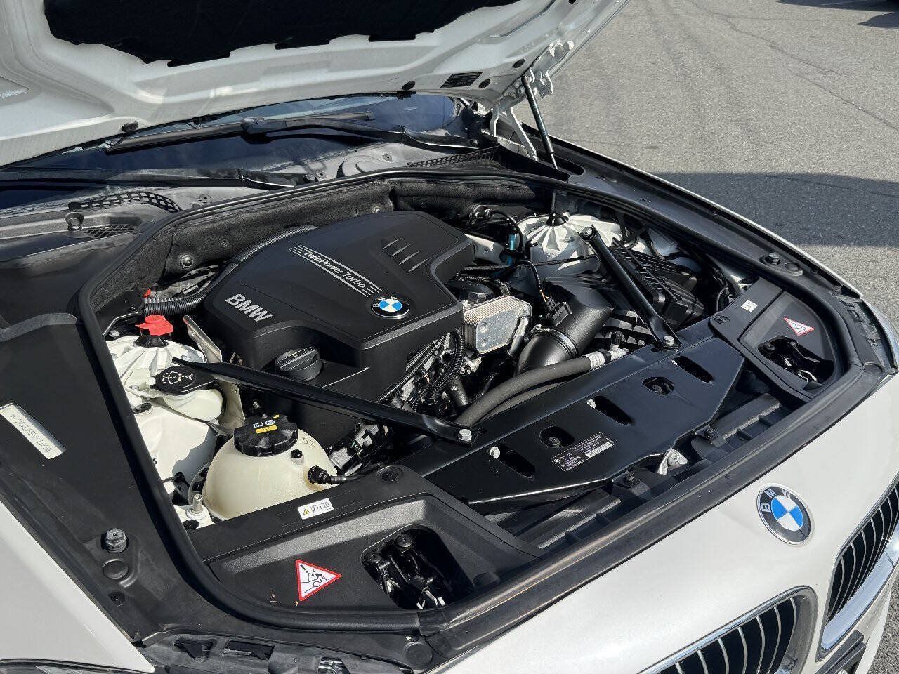 Used 2015 BMW 528i Sedan RWD image 15