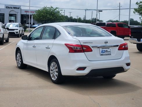 Used 2019 Nissan Sentra S FWD image 9