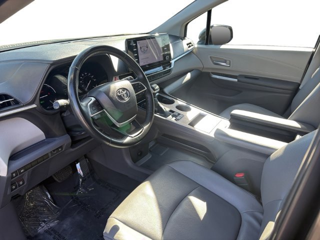 Certified 2022 Toyota Sienna XLE FWD image 12