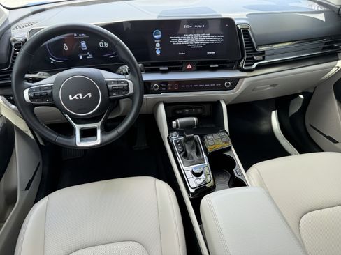 Certified 2023 Kia Sportage EX image 12