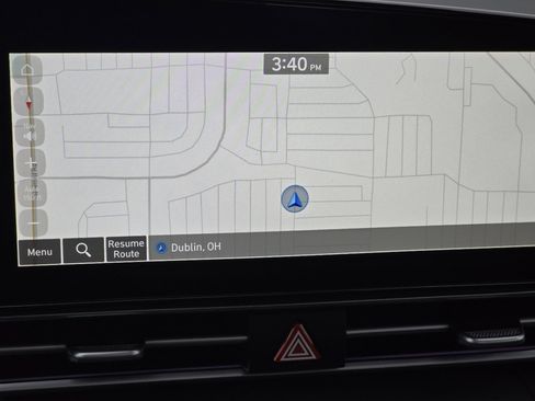 Used 2025 Hyundai Elantra SEL image 4