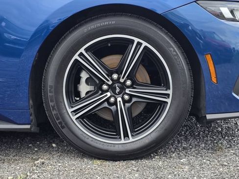 Used 2024 Ford Mustang Convertible RWD image 13