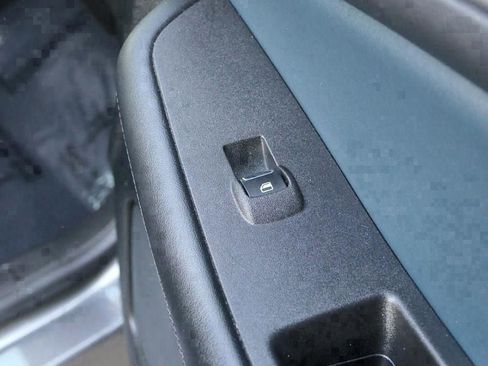 Used 2023 Ford Edge SEL w/ Sport Appearance Package image 28