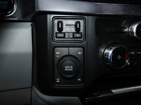 Used 2024 Ford F250 Limited AWD/4WD image 18