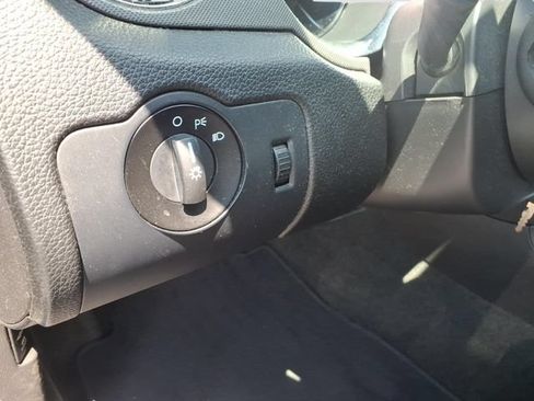 Used 2014 Ford Mustang Coupe RWD image 16