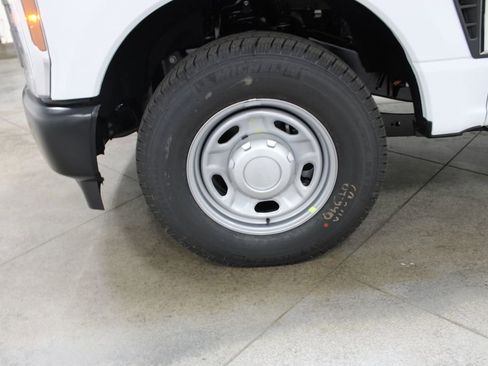 New 2026 Ford F350 XL RWD image 32