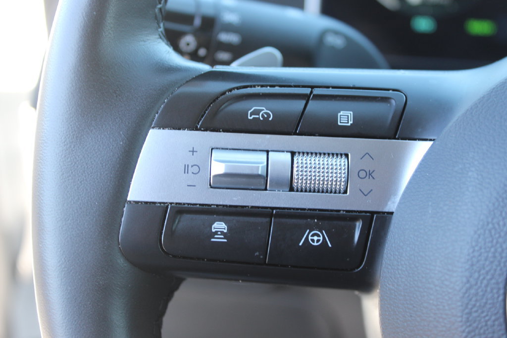 Used 2026 Hyundai Tucson Limited AWD/4WD image 29
