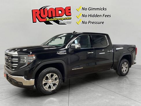 Used 2024 GMC Sierra 1500 SLT image 1
