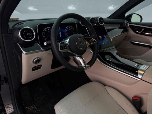 Certified 2026 Mercedes-Benz GLC 300 GLC 300 image 4