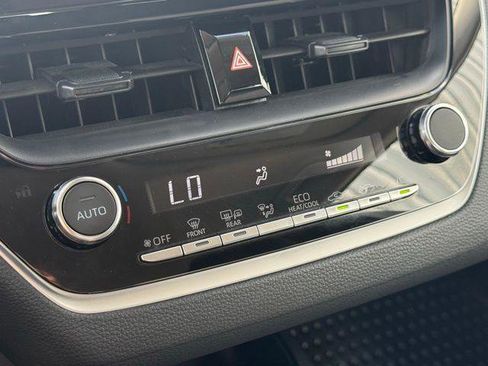 Used 2026 Toyota Corolla LE FWD image 11