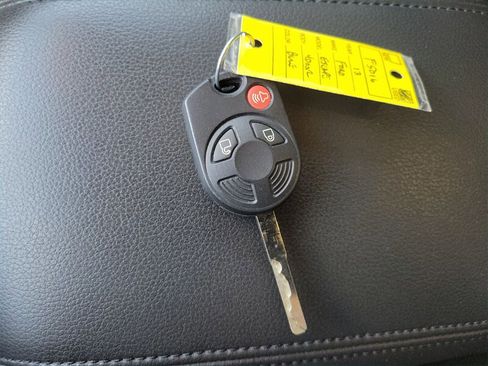 Used 2013 Ford Escape SE AWD/4WD image 24