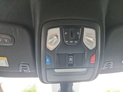 Used 2019 RAM 1500 Big Horn AWD/4WD image 24