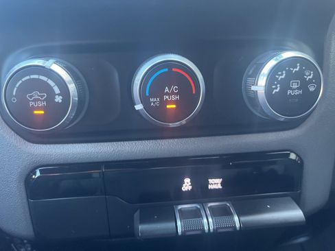 Used 2023 RAM 1500 Big Horn image 14