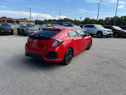 Used 2019 Honda Civic EX image 5