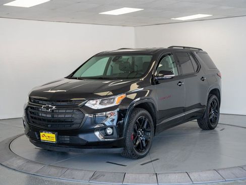 Used 2020 Chevrolet Traverse Premier w/ Redline Edition AWD/4WD image 3
