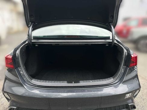 Used 2023 Kia Forte LXS image 18