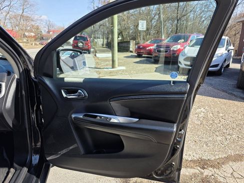 Used 2015 Dodge Journey SXT w/ Flexible Seating Group image 42