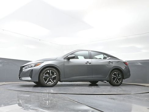 Used 2024 Nissan Sentra SV image 52