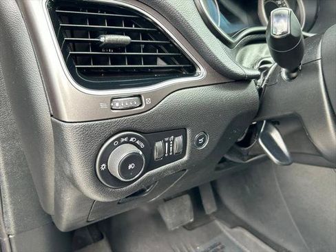 Certified 2019 Jeep Cherokee Limited FWD image 18