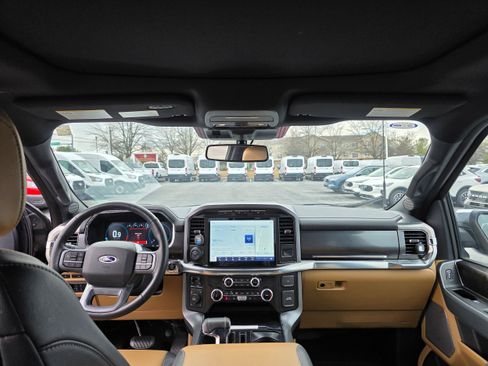 Used 2023 Ford F150 Lariat w/ Trailer Tow Package image 12