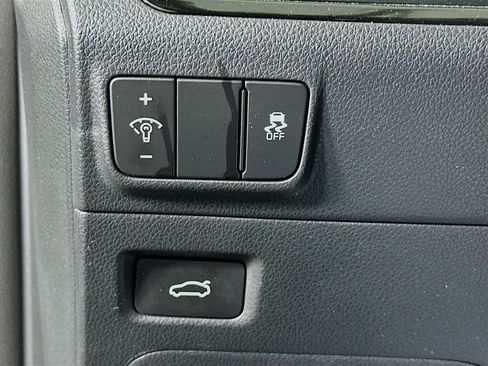 Used 2025 Kia K5 LXS image 17