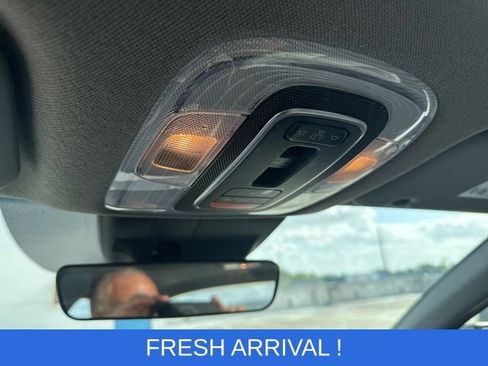 Used 2025 Hyundai Elantra SEL image 8