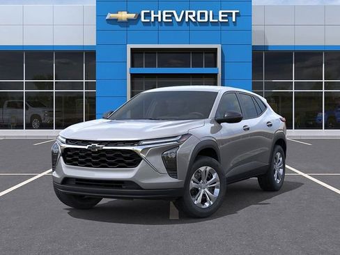 New 2026 Chevrolet Trax LS image 6