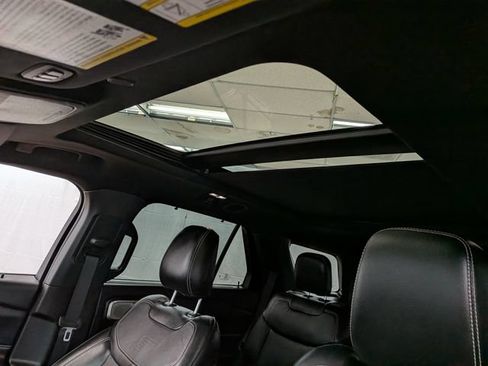 Certified 2022 Ford Explorer ST w/ Equipment Group 401A AWD/4WD image 17