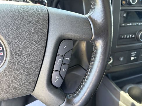 Used 2023 GMC Savana 3500 w/ Power Convenience Package RWD image 17