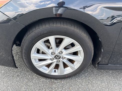 Used 2022 Toyota Camry LE FWD image 13
