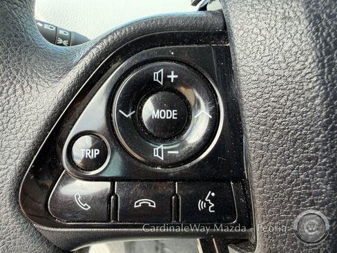 Used 2021 Toyota Prius LE AWD/4WD image 22