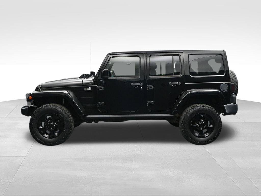 Used 2015 Jeep Wrangler Unlimited Sahara AWD/4WD image 2