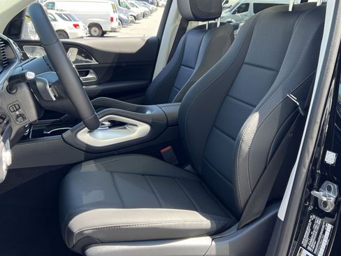 New 2026 Mercedes-Benz GLS 450 4MATIC image 18