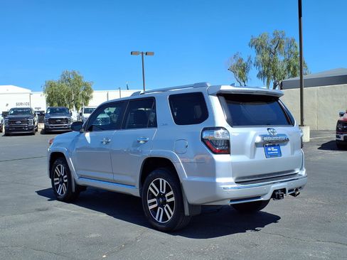 Used 2019 Toyota 4Runner Limited AWD/4WD image 4