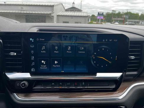 Used 2022 Chevrolet Silverado 1500 LT image 26