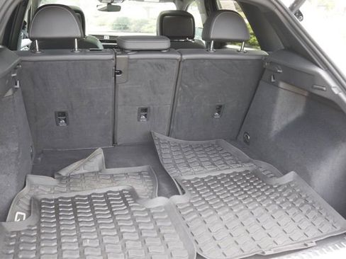 Used 2023 Audi Q3 2.0T Premium Plus w/ Premium Plus Package image 5