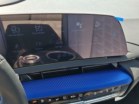 New 2026 Cadillac Optiq V AWD/4WD image 8