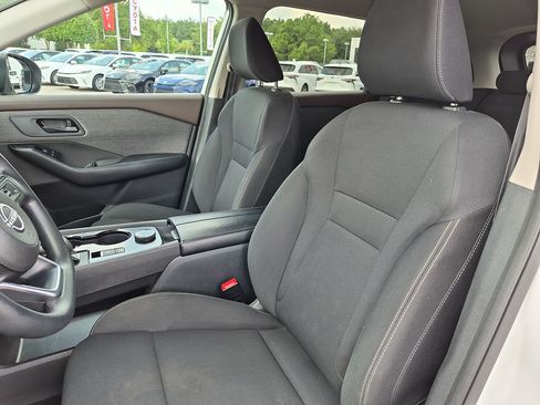 Used 2023 Nissan Rogue S AWD/4WD image 13