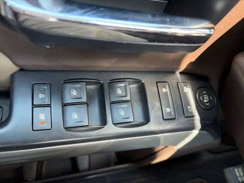 Used 2018 Chevrolet Silverado 1500 LT w/ All Star Edition AWD/4WD image 20