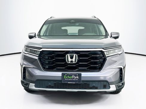 Used 2024 Honda Pilot Elite image 2