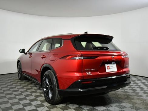 Used 2025 Toyota Crown Signia image 13