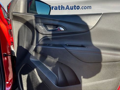 Used 2023 Chevrolet Equinox RS w/ RS Leather Package image 29