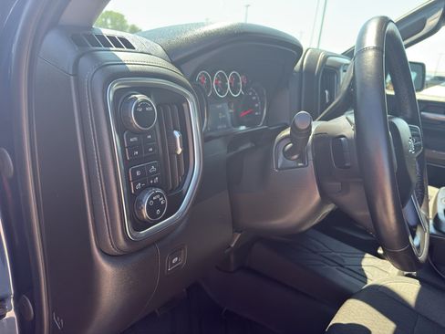 Used 2022 Chevrolet Silverado 1500 RST w/ Z71 Off-Road Package AWD/4WD image 16