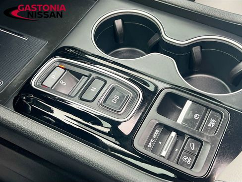 Used 2024 Honda Pilot Touring image 22